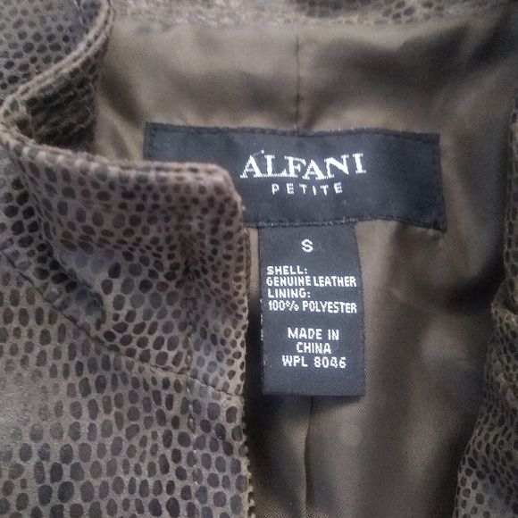 Distressed cracked leather croc finish moto biker jacket - Picture 3 of 7